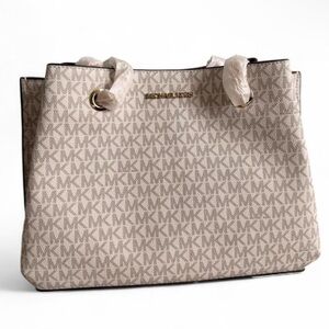 NWT ~ Michael Kors Teagan Large Logo Shoulder Bag in Vanilla (style #35S0GXZS7B)